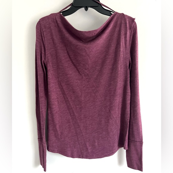 🌻🆕FREE PEOPLE Kimmi Long Sleeve Top Fig Jam color - Picture 6 of 9